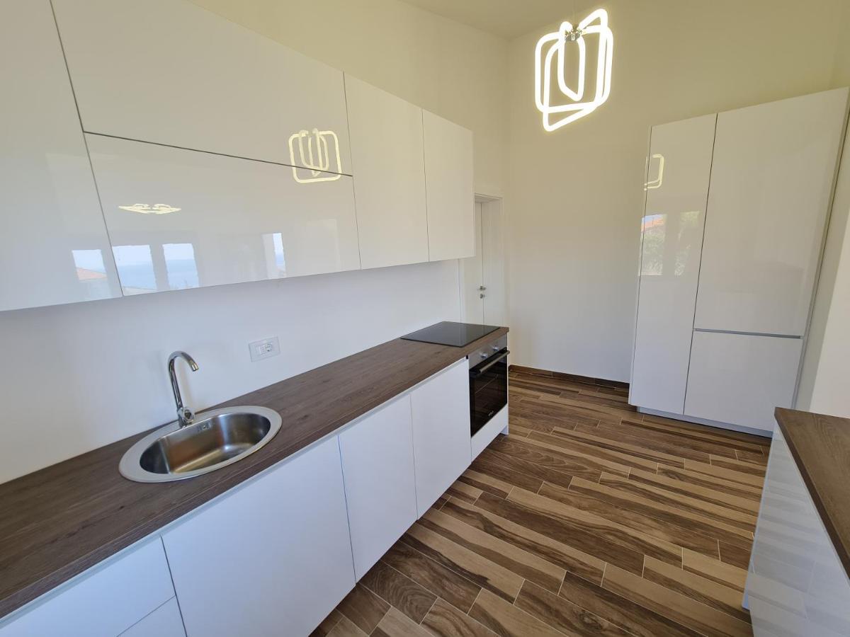 Апартаменты Luxury Penthouse With Panoramic View Улцинь Экстерьер фото